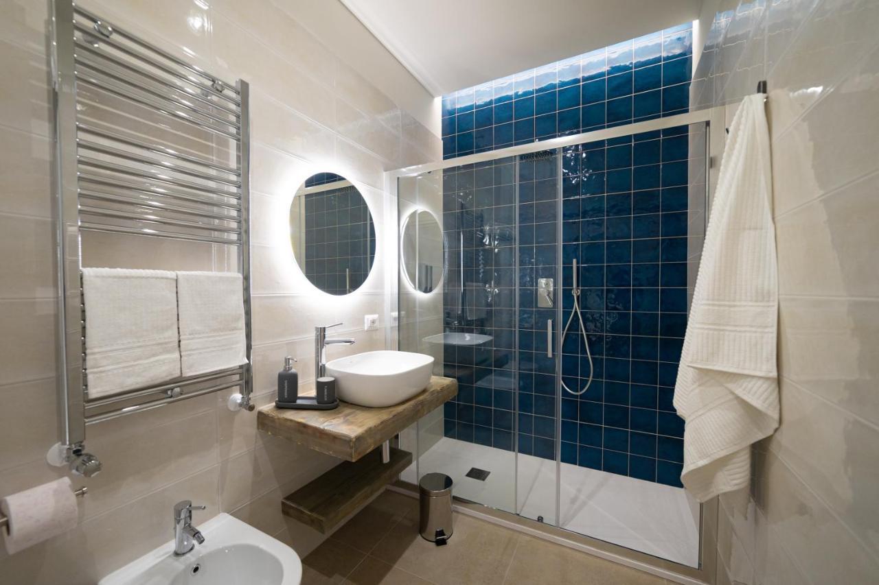 Numisia Guest House Terracina Exterior photo